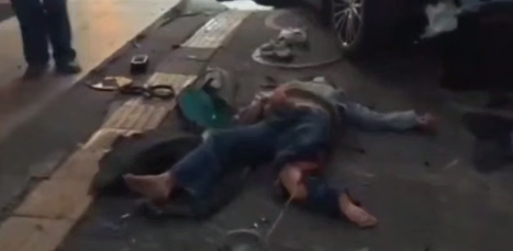 广州花都龙珠路杏林花园 重大车祸 突发，慎入！12月5日傍晚，广州花都龙珠路杏林花园附近发生重大恶性汽车冲撞行人事件  视频显示，一辆灰色零跑汽车加速冲向人行道，沿途撞击多名路人，现场一片狼藉  广州花都公安发布警情通报: 我区花城北路发生一起交通事故，致4人受伤。接报后，公安机关迅速出警处置，现场控制肇事司机张某（男，43岁），并迅速协助“120”将伤者送医救治（无生命危险）  经初步调查，张某因突发疾病导致车辆失控。目前，事故正在进一步调查处理中  目前网络中抖音微博小红书等相关视频均遭到下架封锁