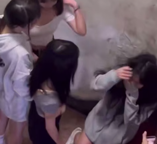 台北 西門飛妹 #台湾 #台妹 #霸凌 女性